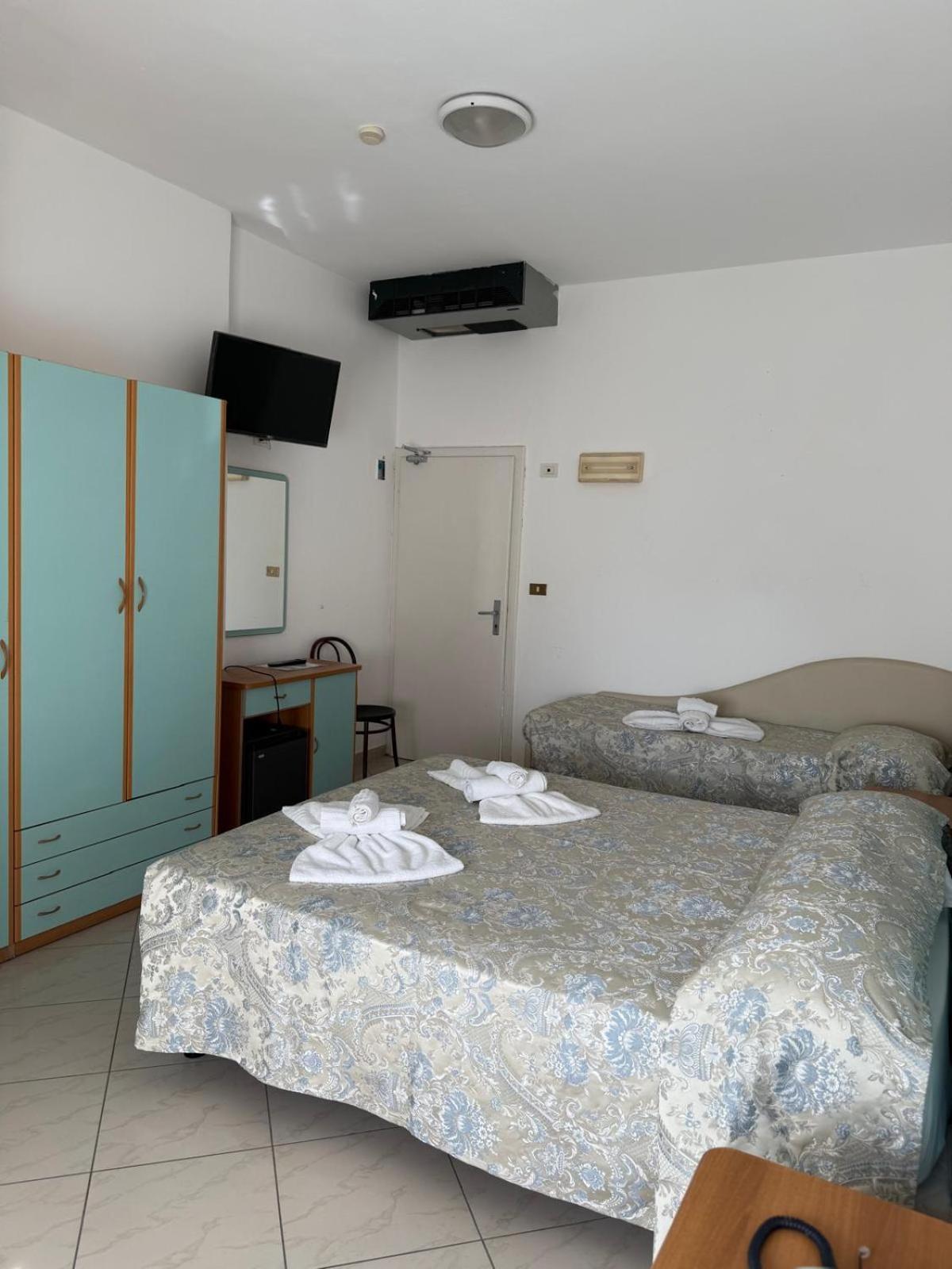 Hotel Spiaggia Villa Paola 贝拉里亚-伊贾马里纳 外观 照片